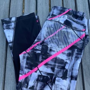 Women’s Capri workout leggings